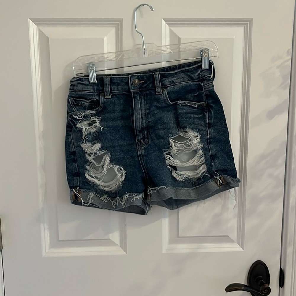 AE shorts size 4